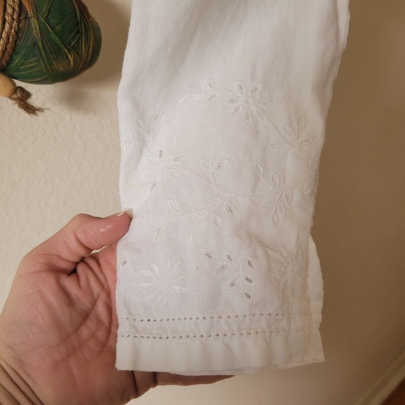 Charter Club White Linen Blouse Eyelet at Hem and 3/4 Sleeves - Picture 4 of 8